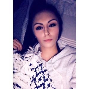 Meet your Posher, Caitlin